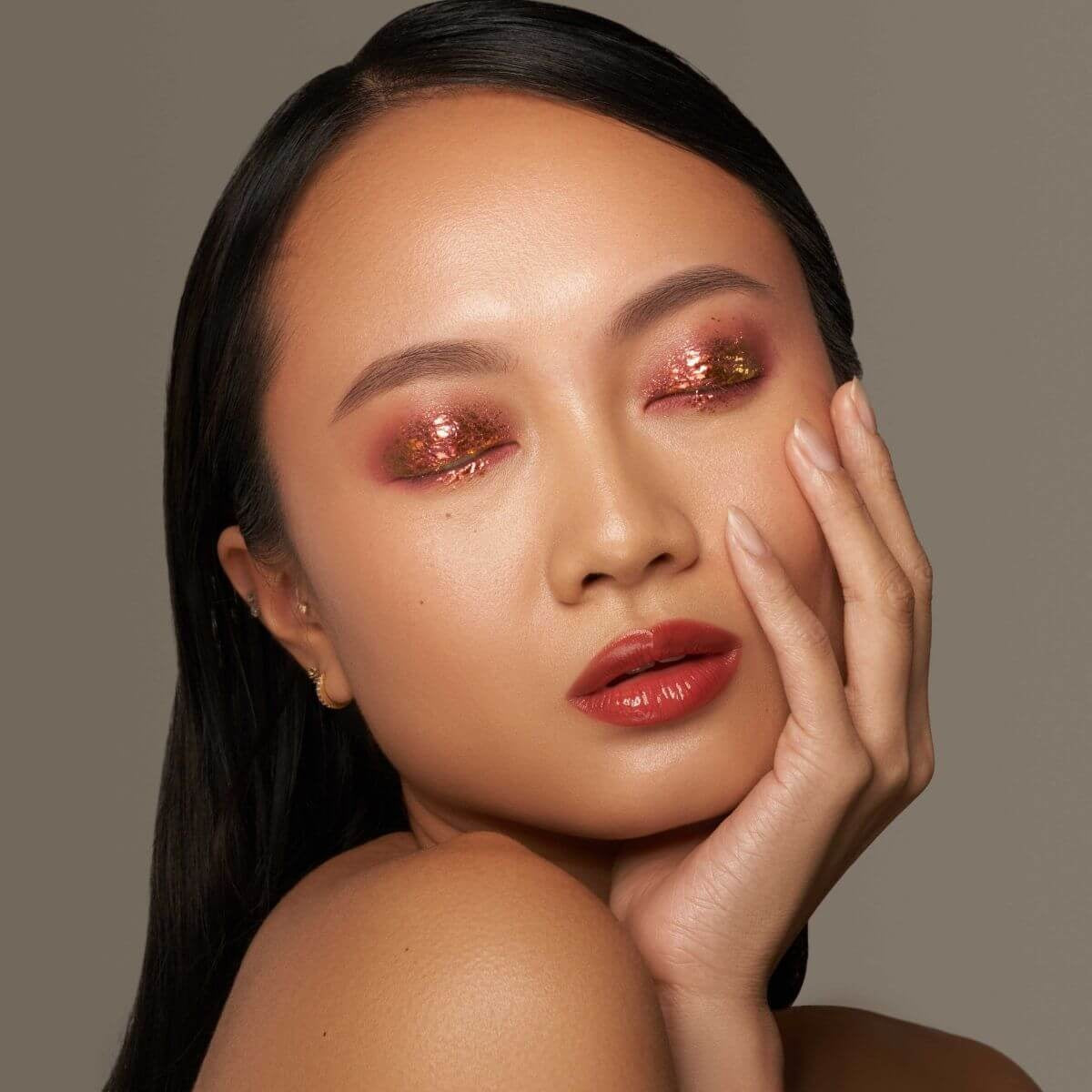 Danessa Myricks Beauty - Infinite Chrome Flakes Hot Lava